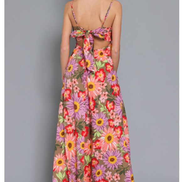 270.Thin adjustable strap tie back chest maxi dress - Picture 2 of 5